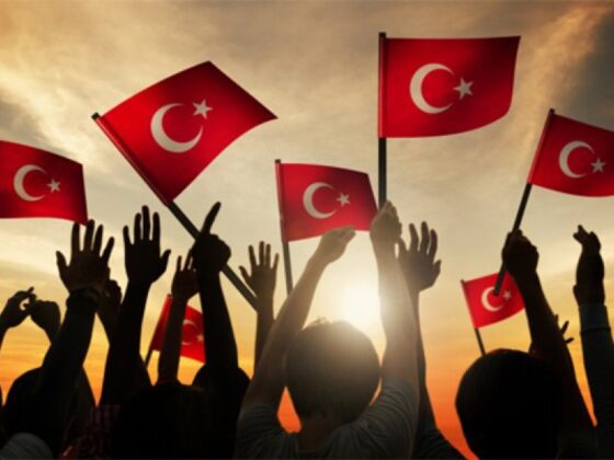 Biz de Oradaydık